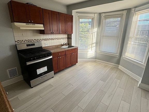 3rd image of 200 Parker Ave #B