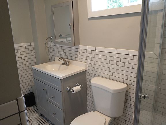 2nd image of 547 S Ocean Ave