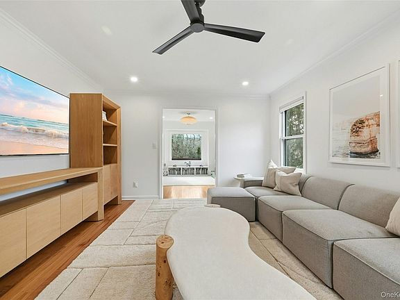 4th image of 10 Woodhull Road