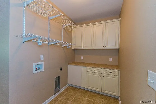 9500 Helmsley Cir — Photo 16