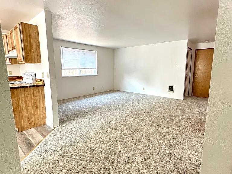 1328 SW 17th St #1328 — Photo 5