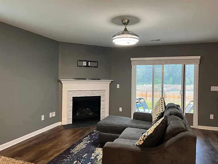 431 Kippen Ln — Photo 8