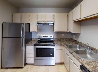 1201 S Hutchins Ave APT 108, York, NE 68467