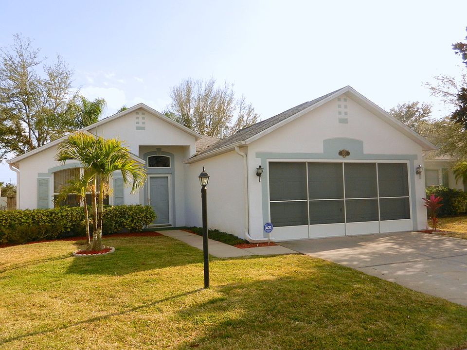 1st image of 1283 White Oak Cir