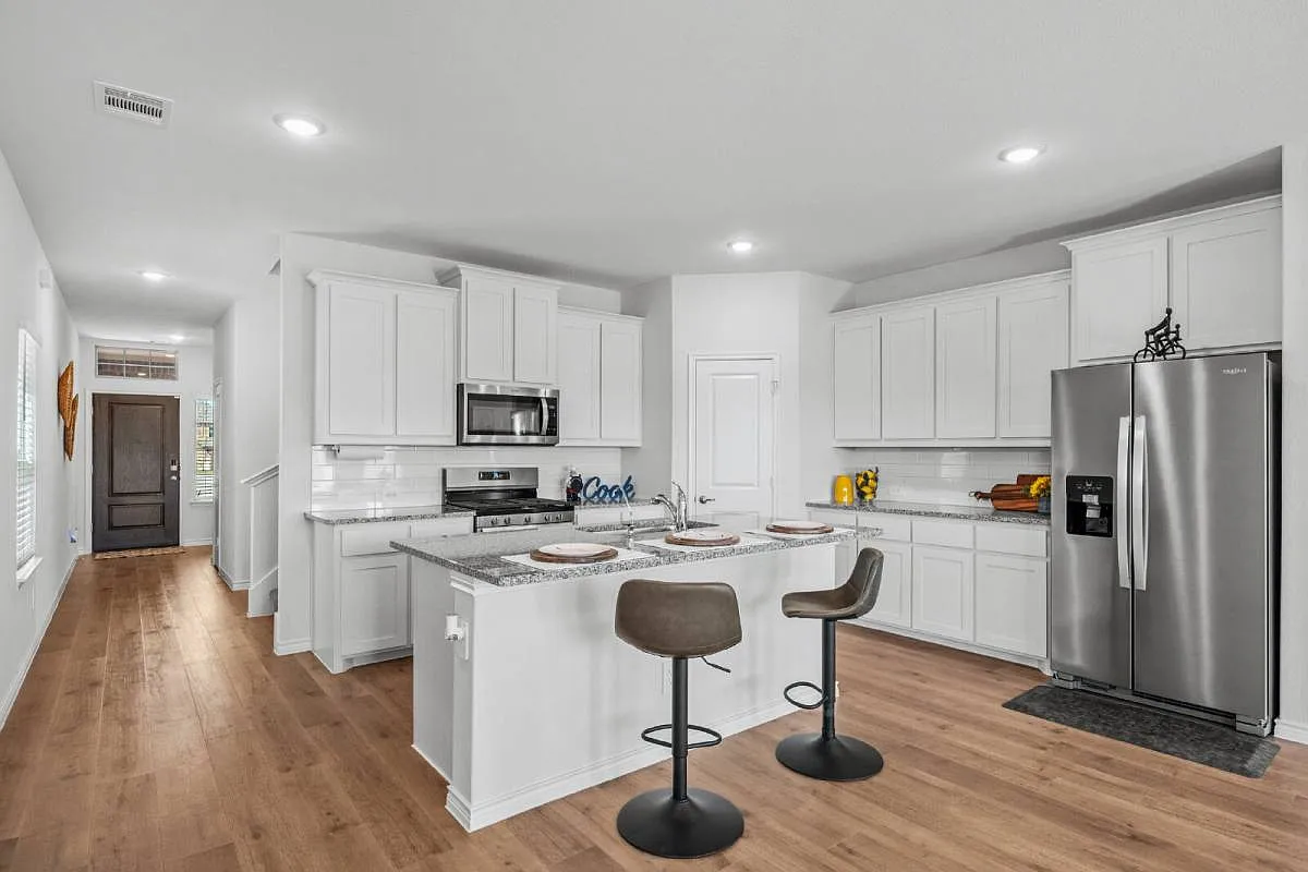Building Photo - 213 Kistler Dr