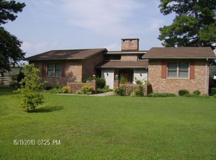 1544 Club House Rd, Elizabeth City, NC 27909