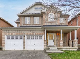 15 Masters Green Cres, Brampton, ON L7A 3K3