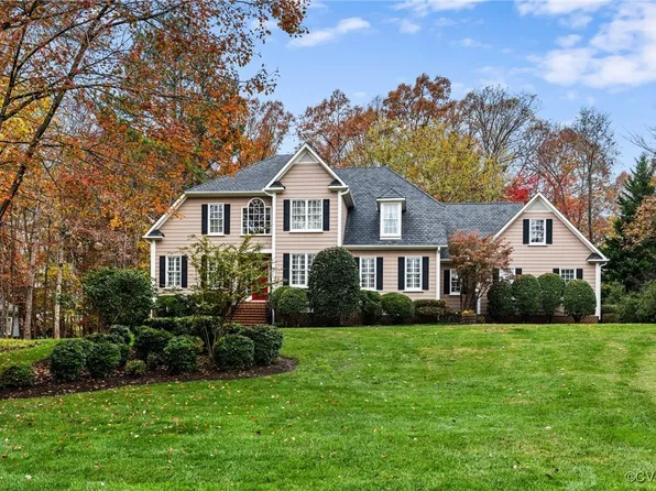 2424 Hartlepool Ln, Midlothian, VA 23113