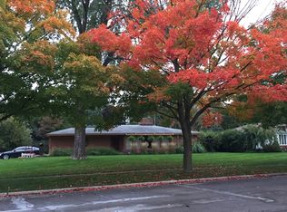 1212 Helen St, Midland, MI 48640