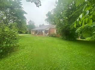 102 Jane Hill Rd, Ashland, KY 41101