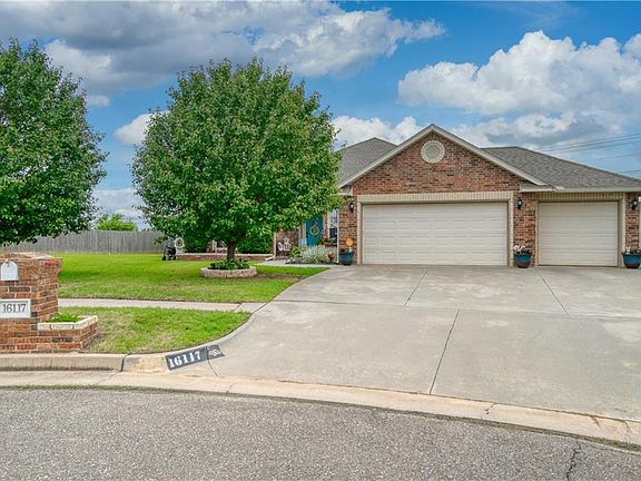 2nd image of 16117 Stepping Stone Ln