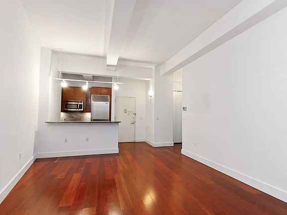 3rd image of 80 John St APT 6A