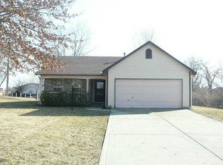 1029 Pin Oak Dr, Mooresville, IN 46158