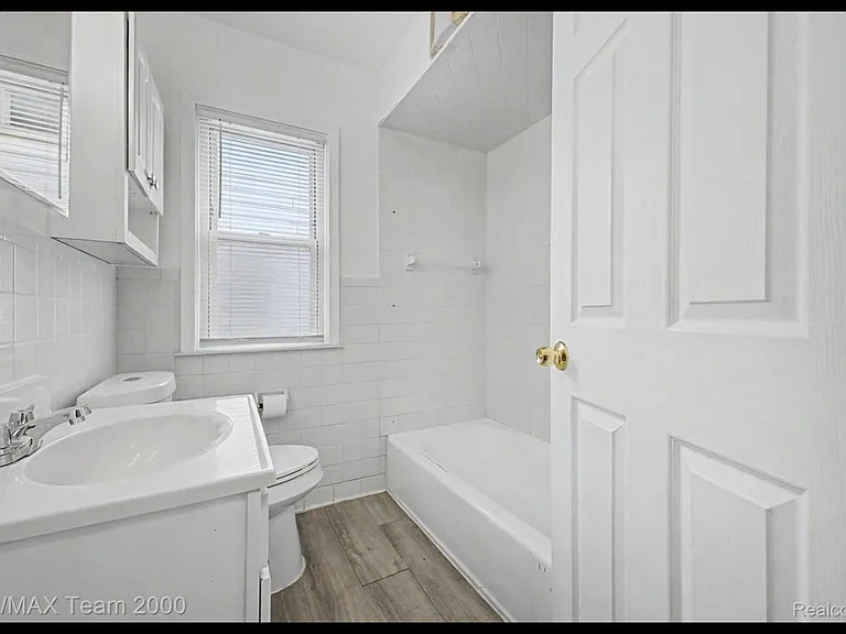 5635 Westpoint St — Photo 19