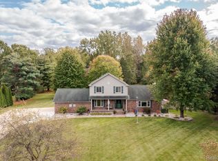 34039 Willow Rd, New Boston, MI 48164
