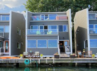 10304 Rainier Ave S, Seattle, WA 98178