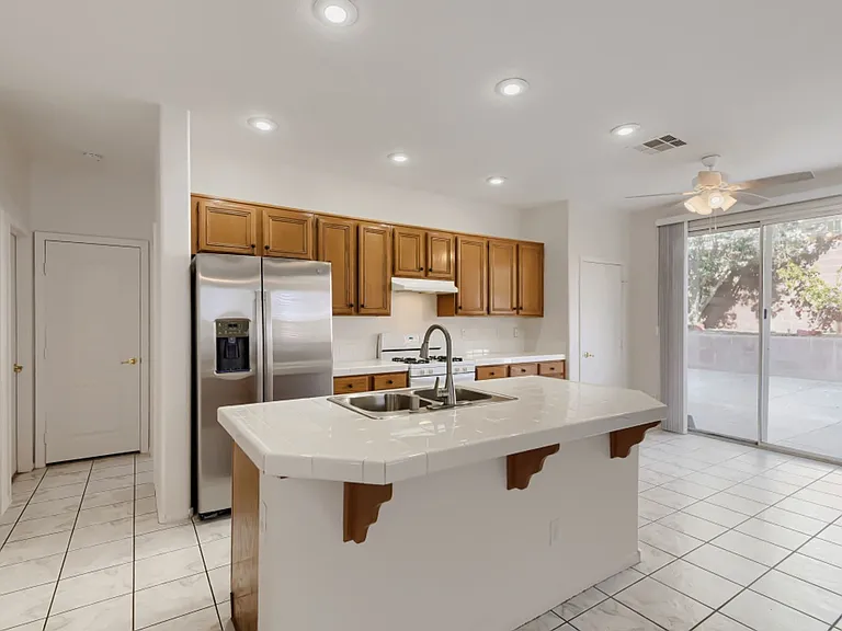 1037 Plentywood Pl — Photo 9