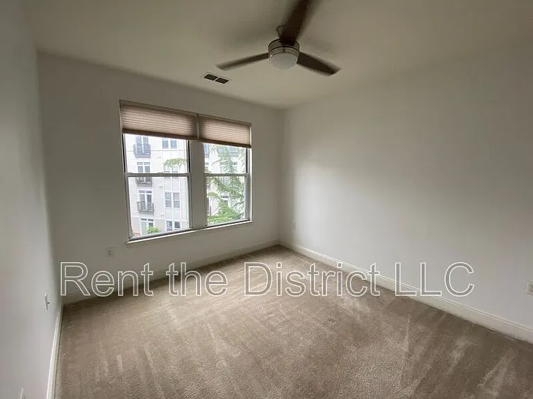 1391 Pennsylvania Ave SE #420 — Photo 7