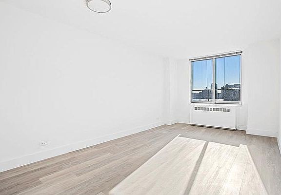 4th image of 1735 York Ave APT 20B