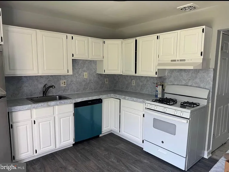11124 Oak Leaf Dr #89 — Photo 5
