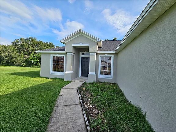 2nd image of 1805 Forest Hill Dr