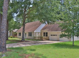 3400 Queen Elizabeth Dr, Ocean Springs, MS 39564