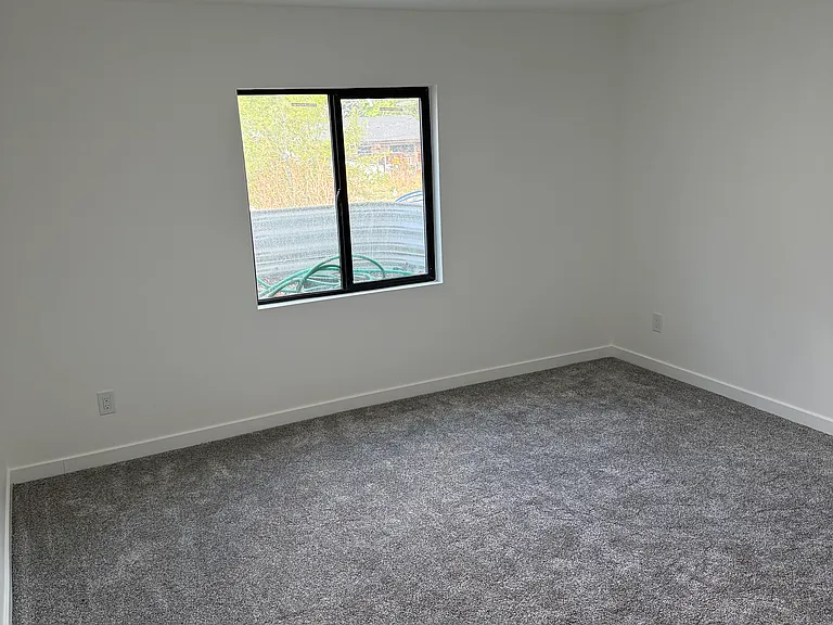 7240 S 525 E — Photo 14