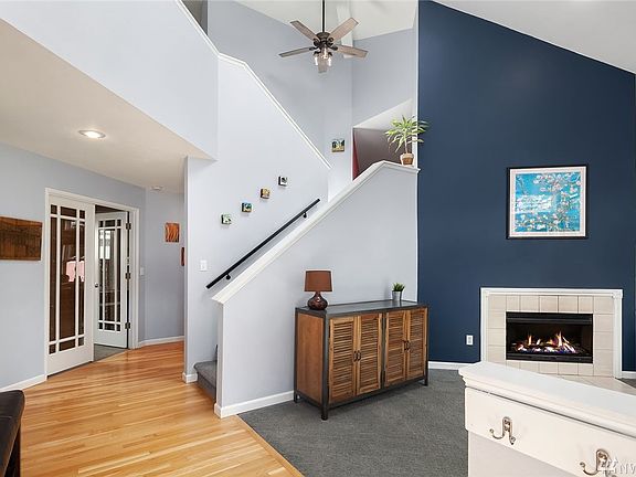 3rd image of 24226 SE 40th St