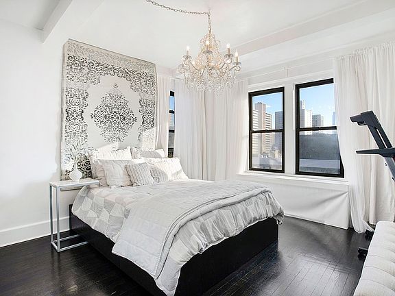 5th image of 127 W 96th St APT 15A