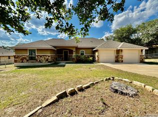 237 Great Oaks Blvd, La Vernia, TX 78121