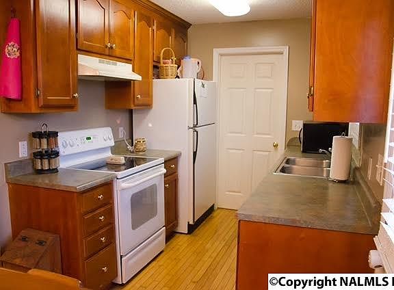 3rd image of 117 Willoughby Dr
