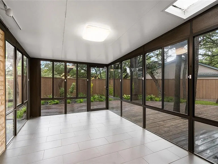 4007 Beaconsdale Dr — Photo 6