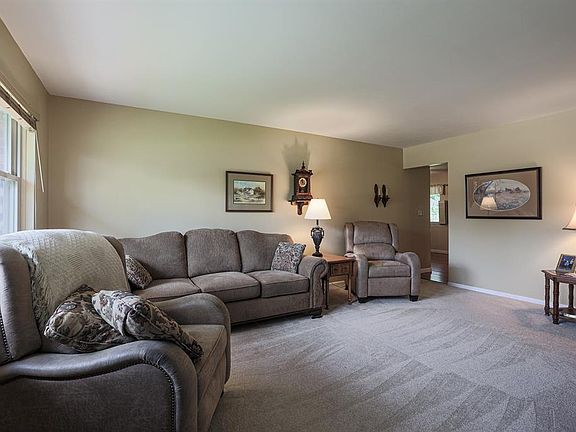 4th image of 6106 Kenberry Pl