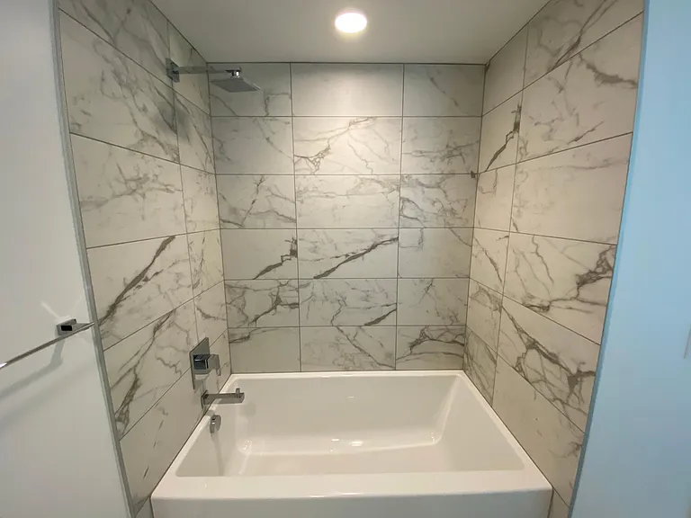 1808 Minor Ave #1401 — Photo 31