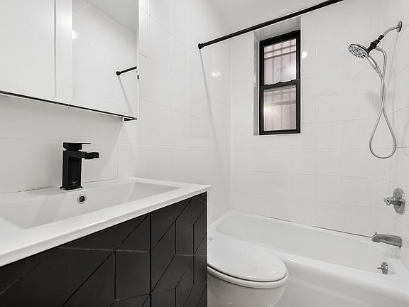 3rd image of 419 16th St #1A