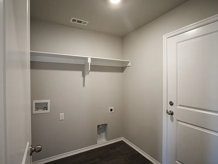 606 Comanche Dr — Photo 25
