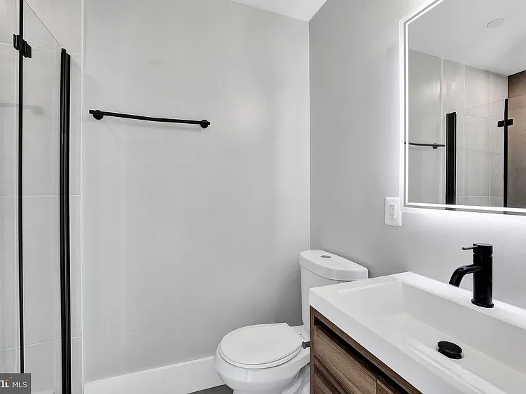 4012 Georgia Ave NW #402 — Photo 9