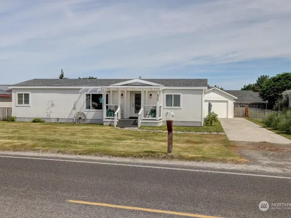 805 Oysterville Road, Ocean Park, WA 98640