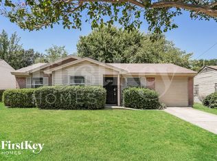 3747 Happy Canyon Dr, Dallas, TX 75241
