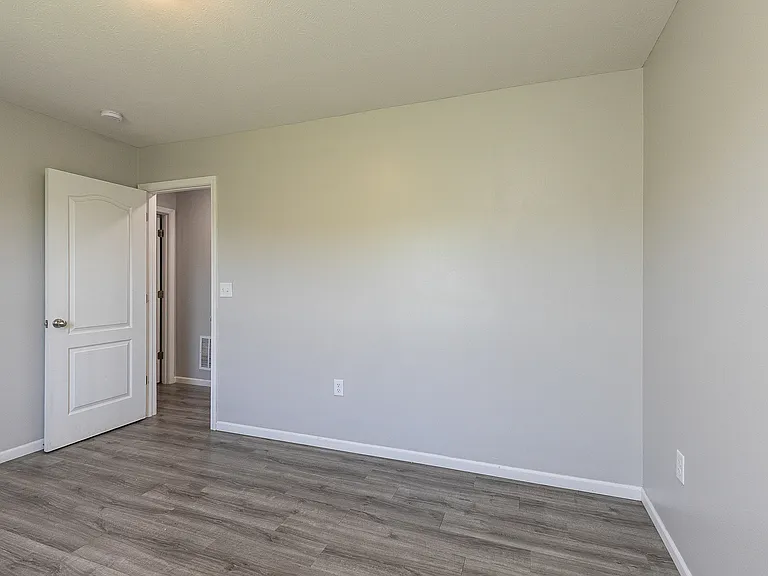 106 Whispering Meadows Pkwy — Photo 16