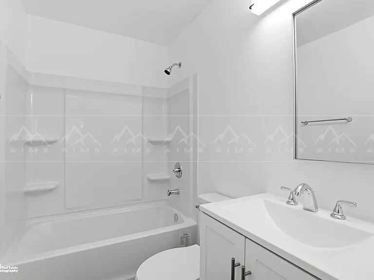 3811 Minnesota Dr #309 — Photo 6
