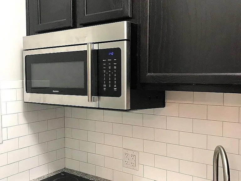 244 Richmond Ave #1 — Photo 6