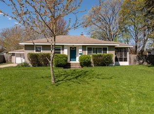 2845 Botsford Pl NE, Grand Rapids, MI 49505