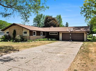 312 Tomahawk Ln, Reed City, MI 49677