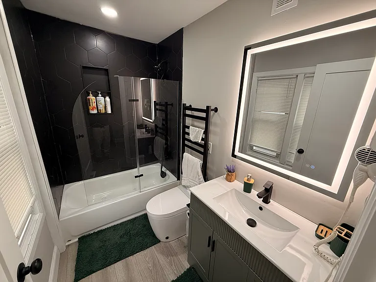 2 Roosevelt Dr #1 — Photo 21