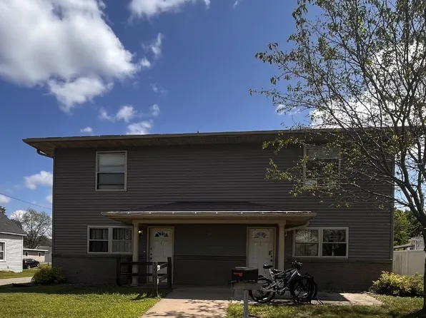 221 10th Ave APT 4, Eau Claire, WI 54703