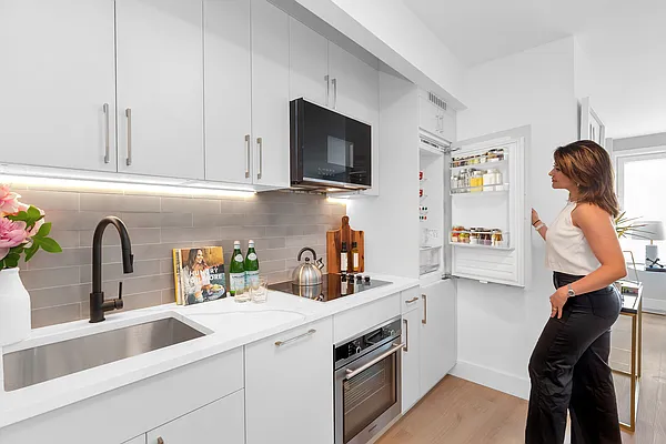 Rented by Compass | media 3