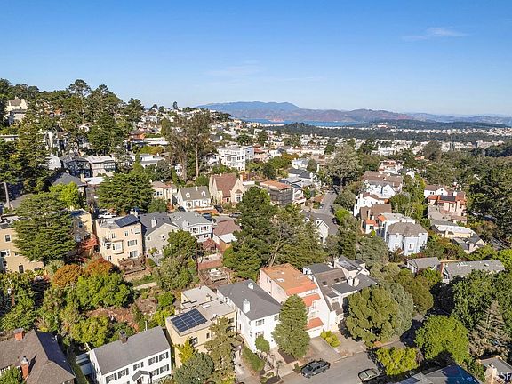 3rd image of 30 Lopez Ave