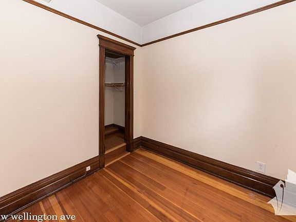 2nd image of 851 W Wellington Ave #524