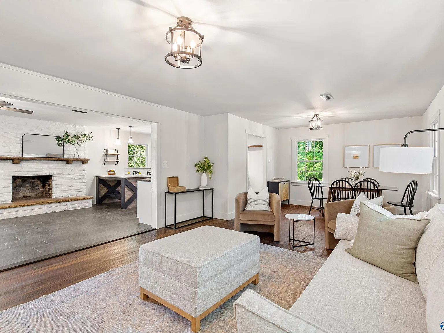 4 bed, 3.5 bath, 3010 sqft, $3,075 — Photo 3